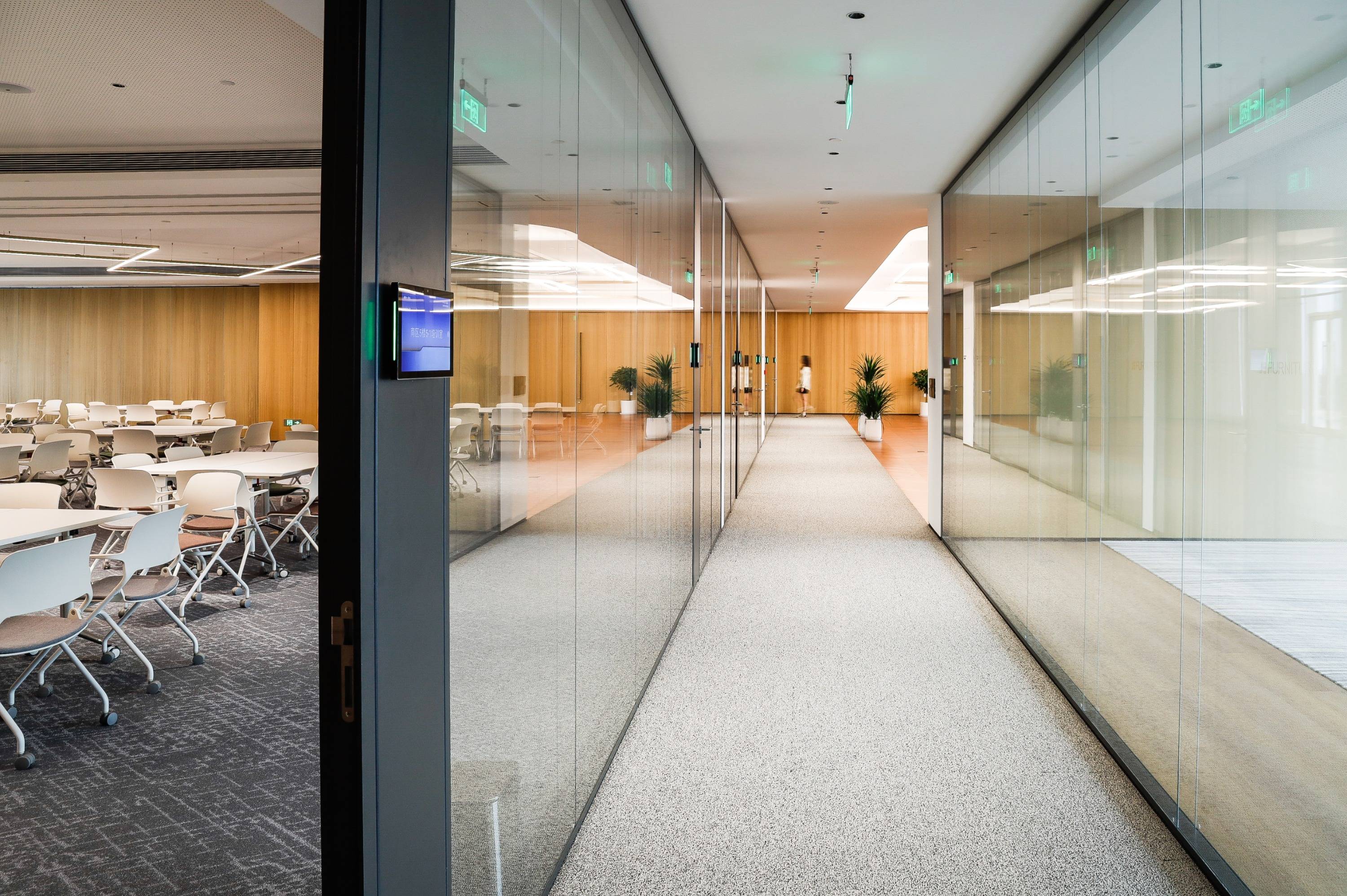 办公家具前十品牌排名榜(办公家具排名榜前十名)-第1张图片